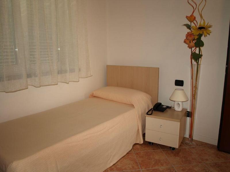 Hotel Karol Monza Dış mekan fotoğraf