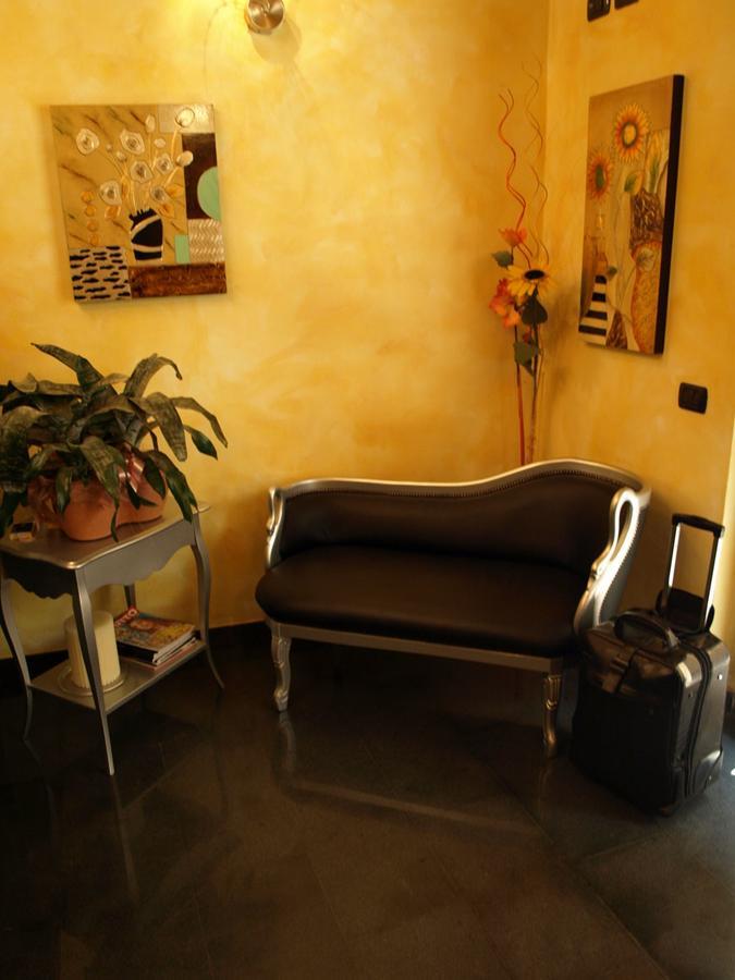 Hotel Karol Monza Dış mekan fotoğraf